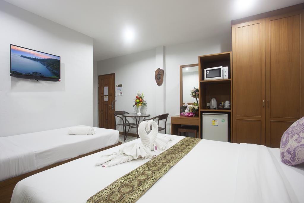 Hip Yaya Residences Patong Eksteriør billede