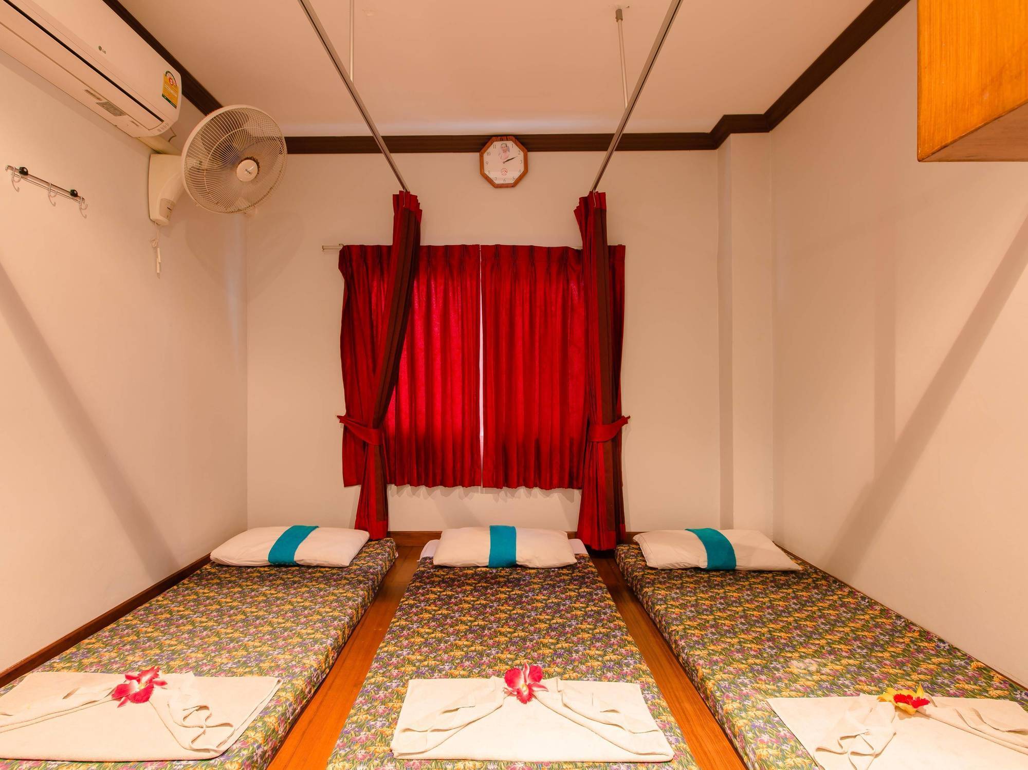 Hip Yaya Residences Patong Eksteriør billede