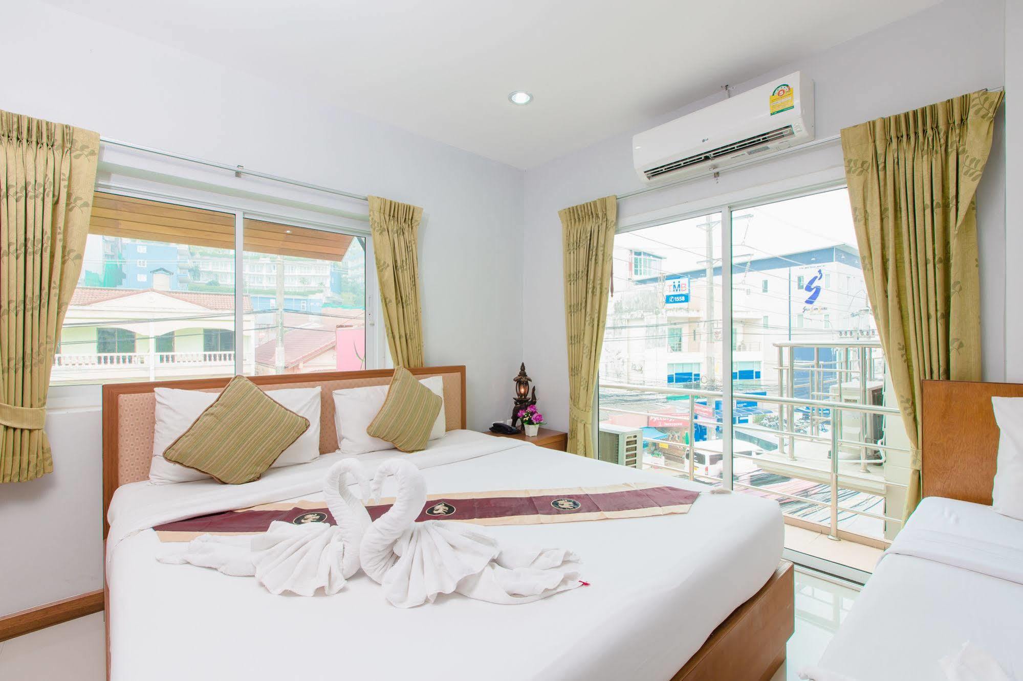 Hip Yaya Residences Patong Eksteriør billede