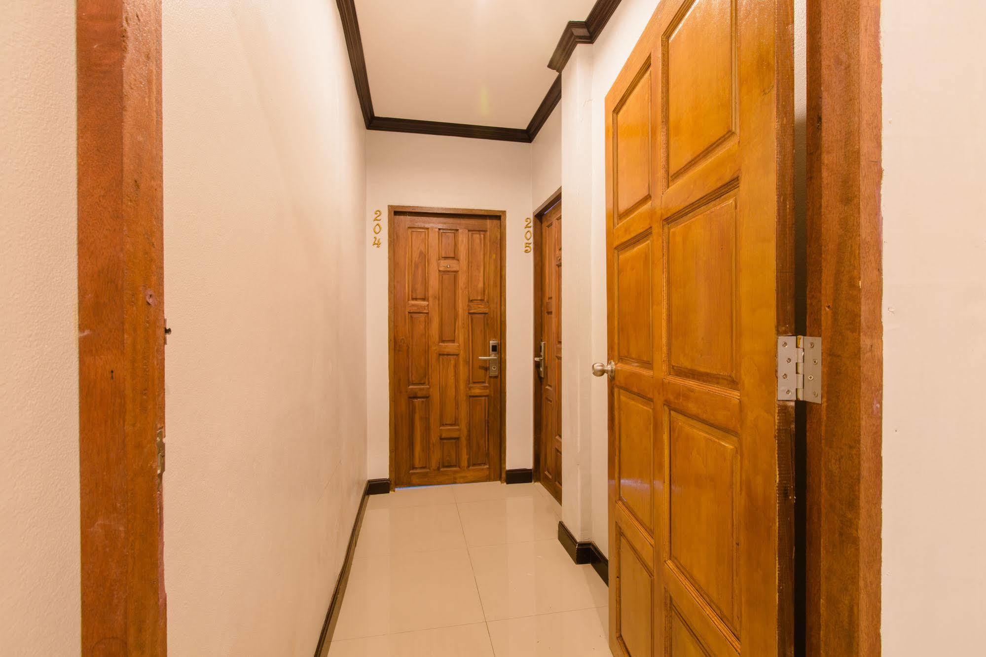 Hip Yaya Residences Patong Eksteriør billede