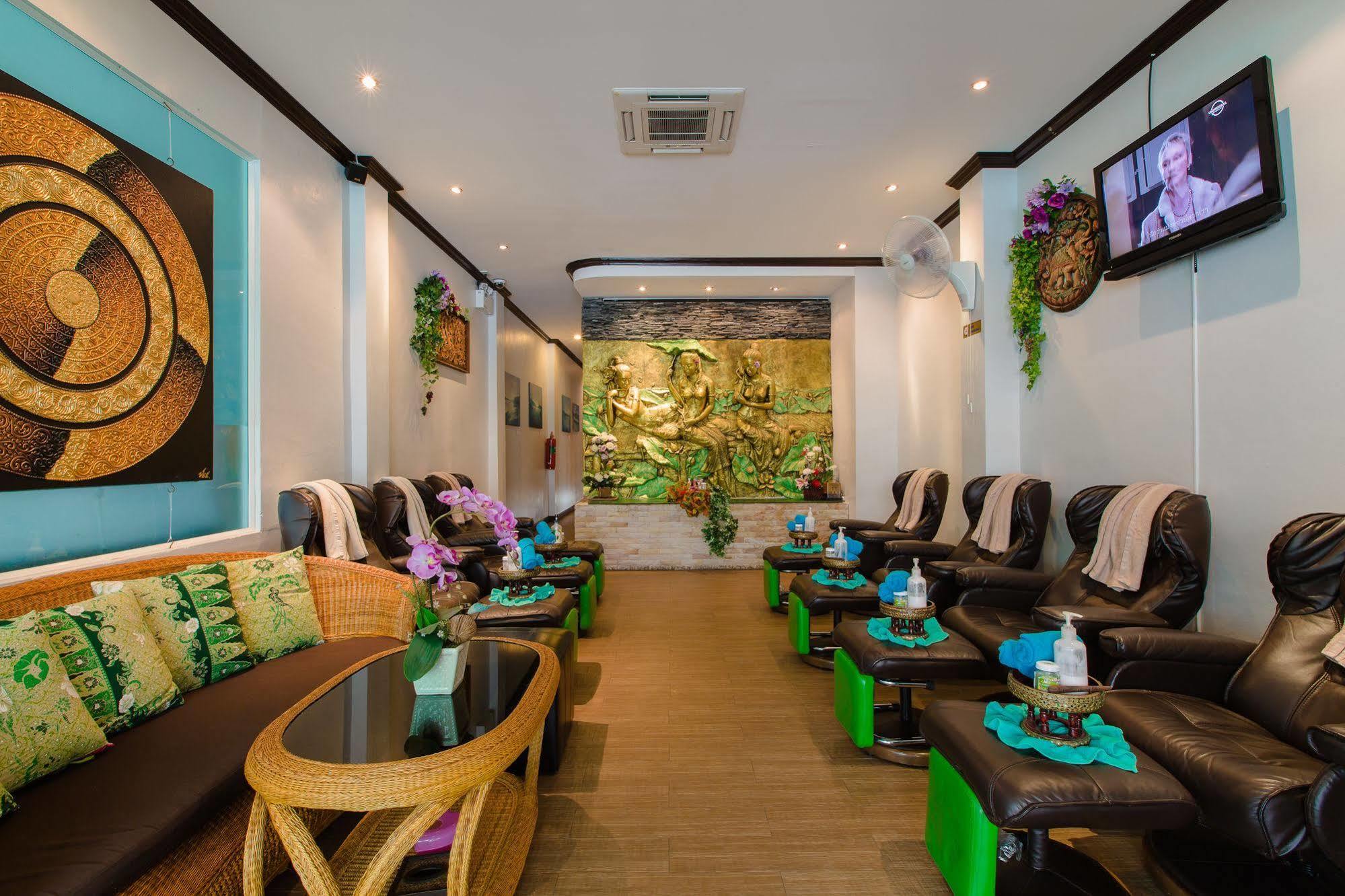 Hip Yaya Residences Patong Eksteriør billede