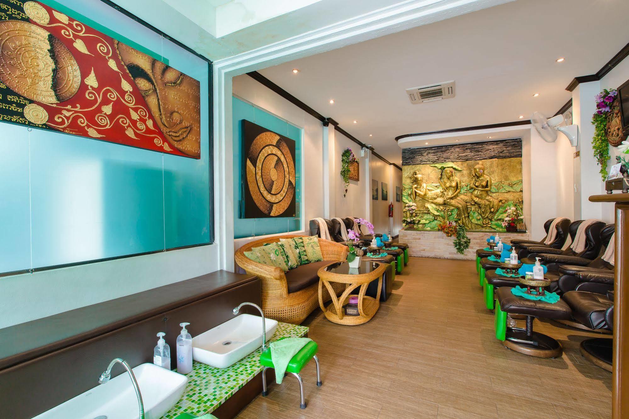 Hip Yaya Residences Patong Eksteriør billede